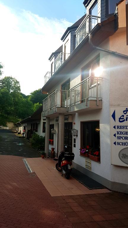 Hotel Zur Engelsburg Hausen-Wied Dış mekan fotoğraf