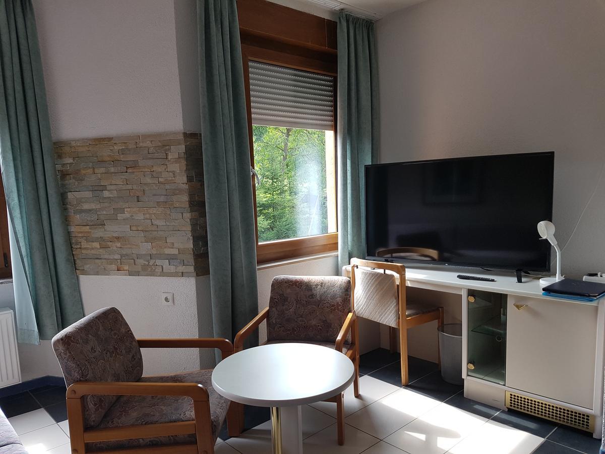 Hotel Zur Engelsburg Hausen-Wied Dış mekan fotoğraf