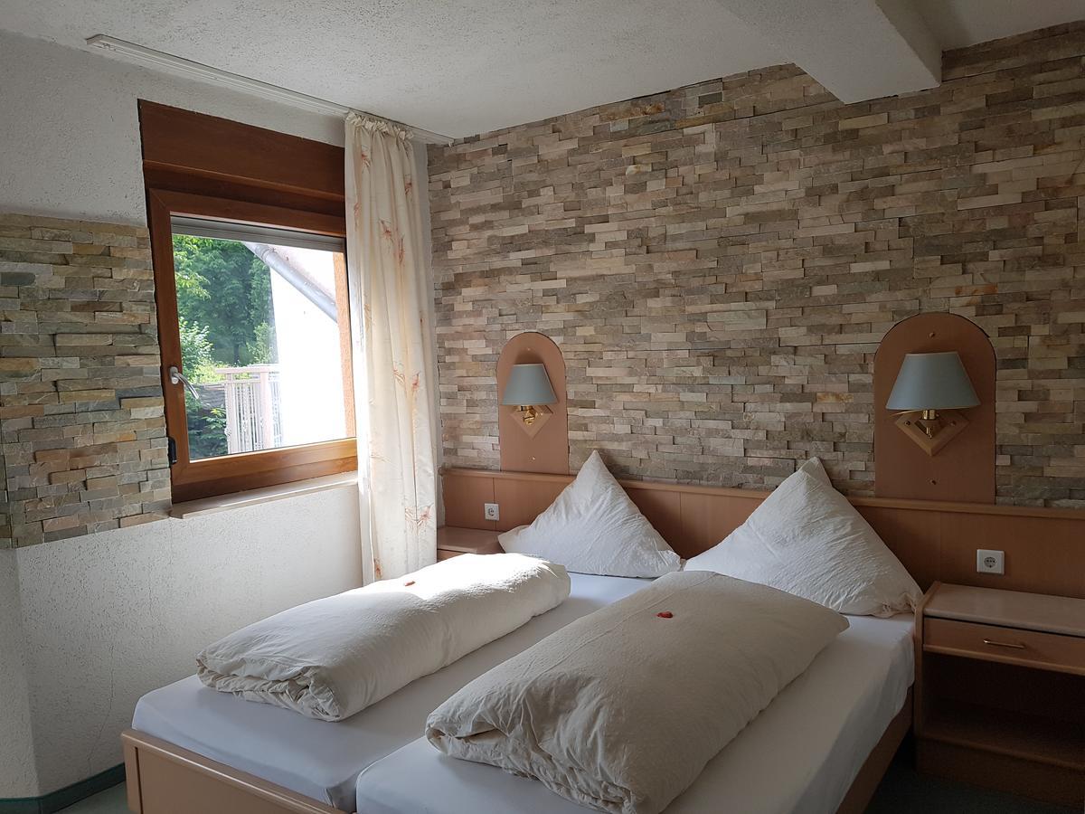 Hotel Zur Engelsburg Hausen-Wied Dış mekan fotoğraf