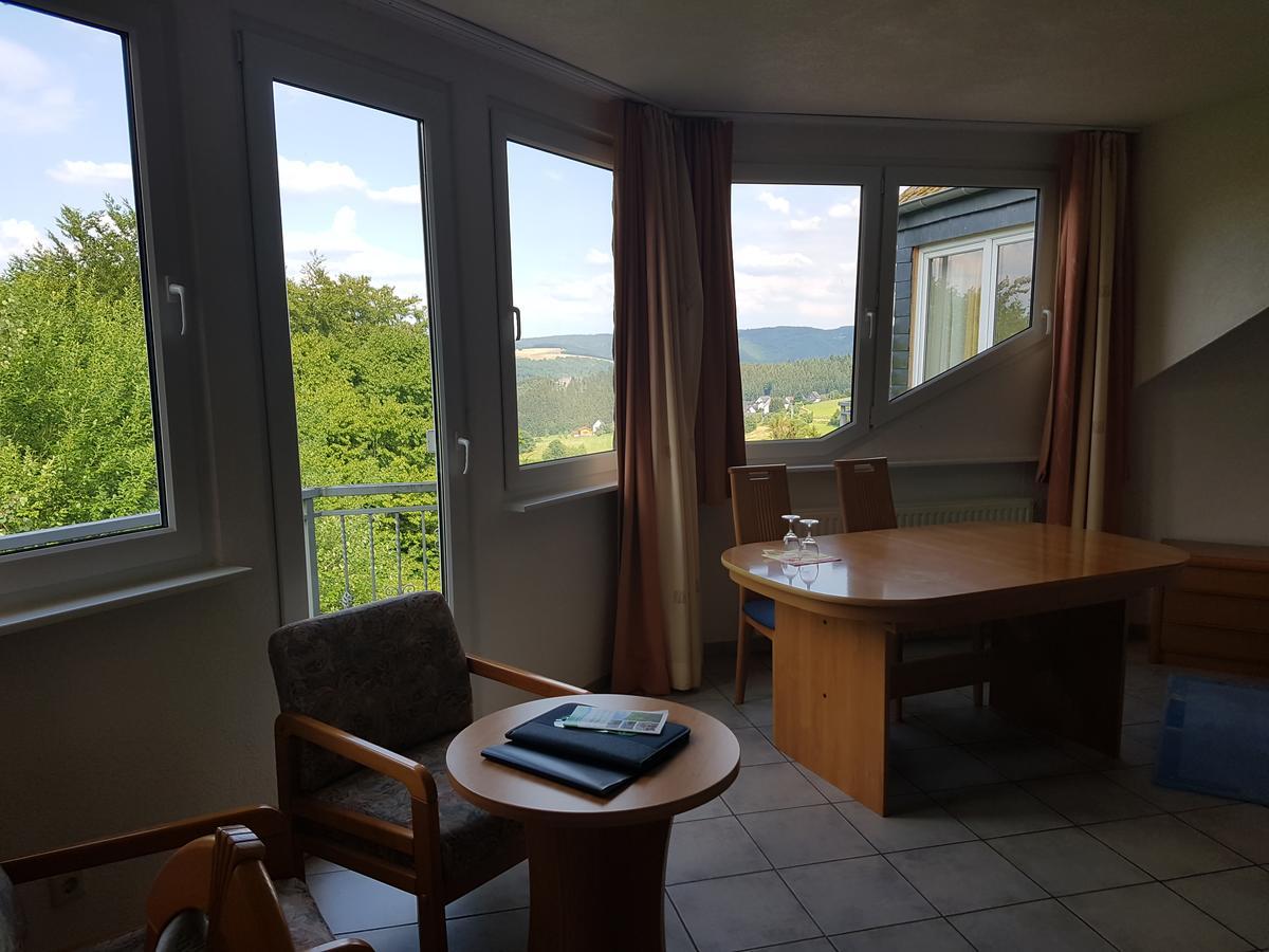 Hotel Zur Engelsburg Hausen-Wied Dış mekan fotoğraf