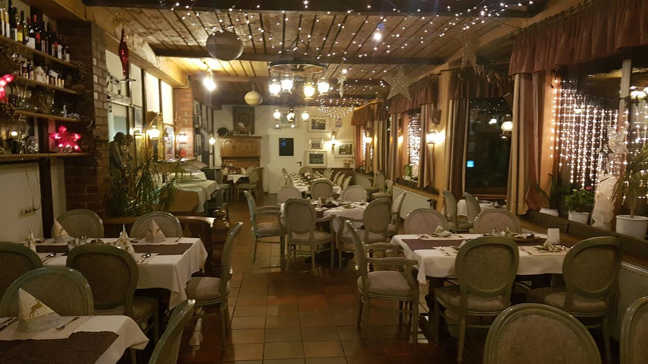 Hotel Zur Engelsburg Hausen-Wied Dış mekan fotoğraf