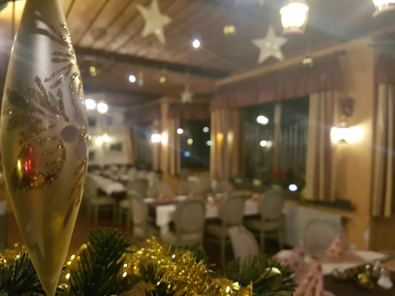 Hotel Zur Engelsburg Hausen-Wied Dış mekan fotoğraf